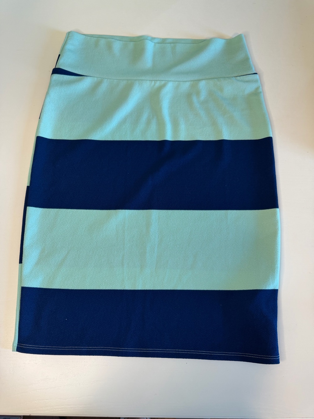 Size Large LuLaRoe Mint & Navy Wide-Stripe Pencil Skirt